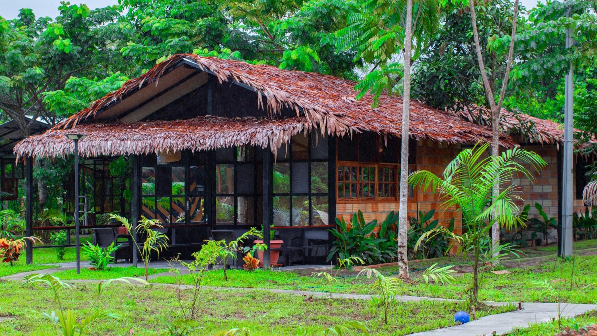 Hotel Boutique Villaliliana Leticia Esterno foto