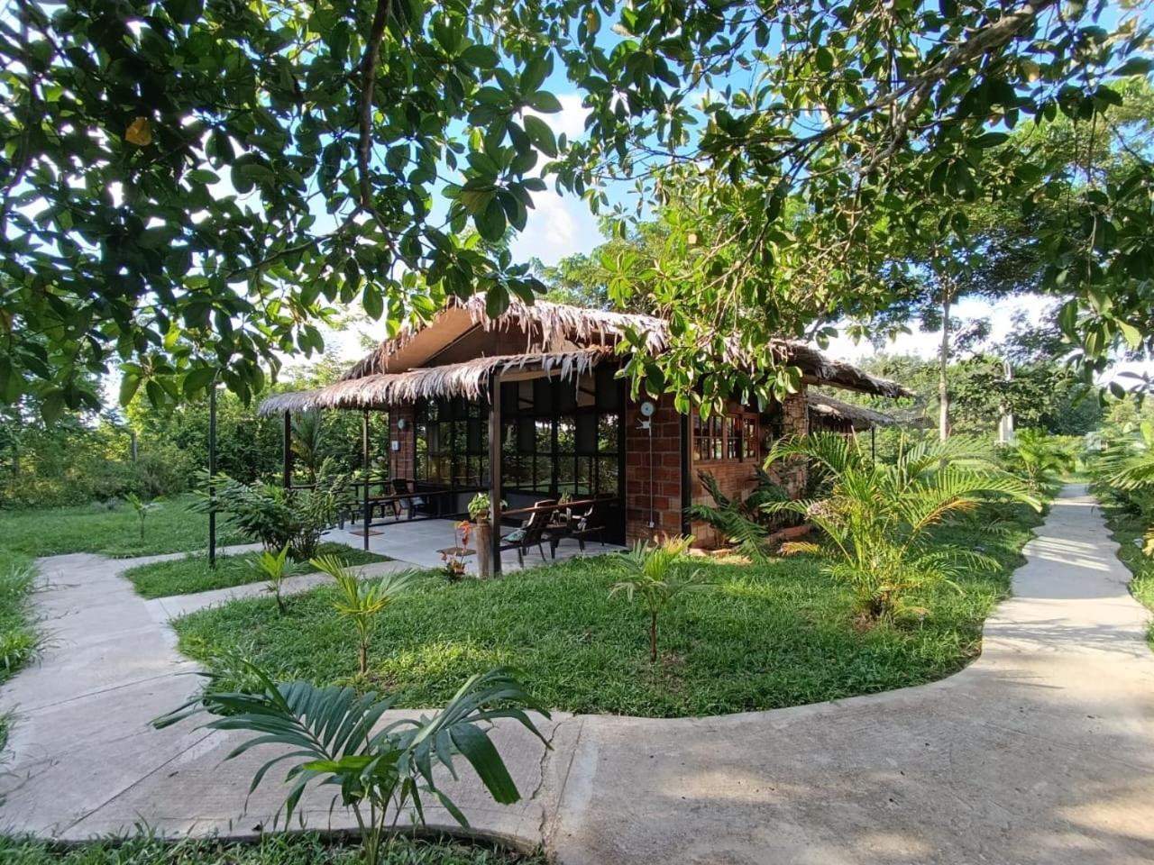 Hotel Boutique Villaliliana Leticia Esterno foto